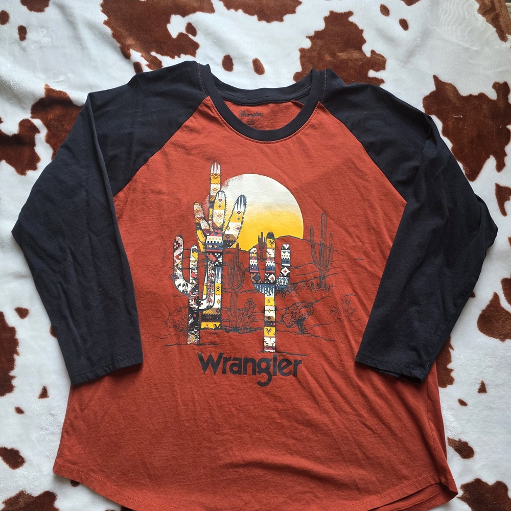 Wrangler Women's Cactus Sunset Jersey - Orange and Black